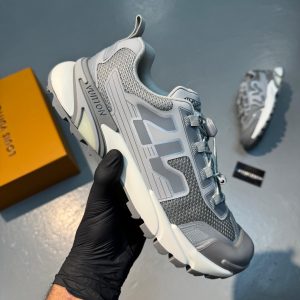 LV Runner Tatic Sneaker Grey 2.0